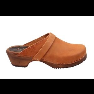 Women’s Clogs SZ 11